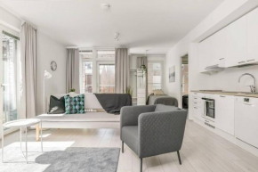 Kotimaailma - Valoisa kolmio Espoon keskustassa, Espoo